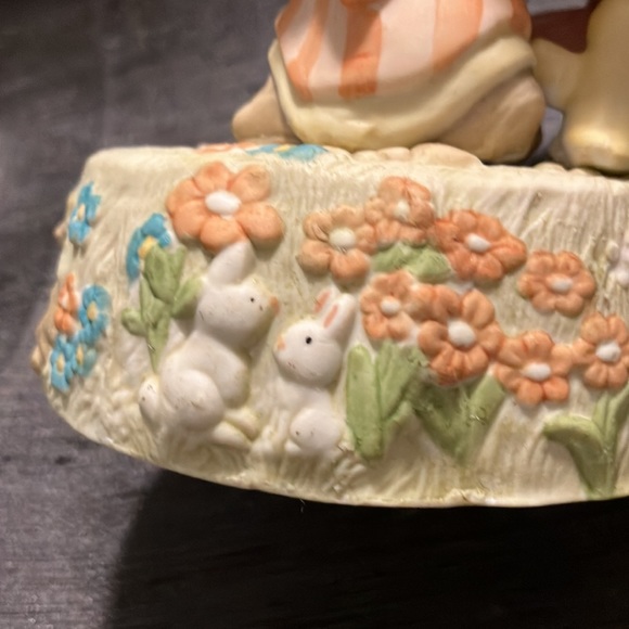 Precious Moments? Musical Figures, Singing In the rain - Picture 4 of 10